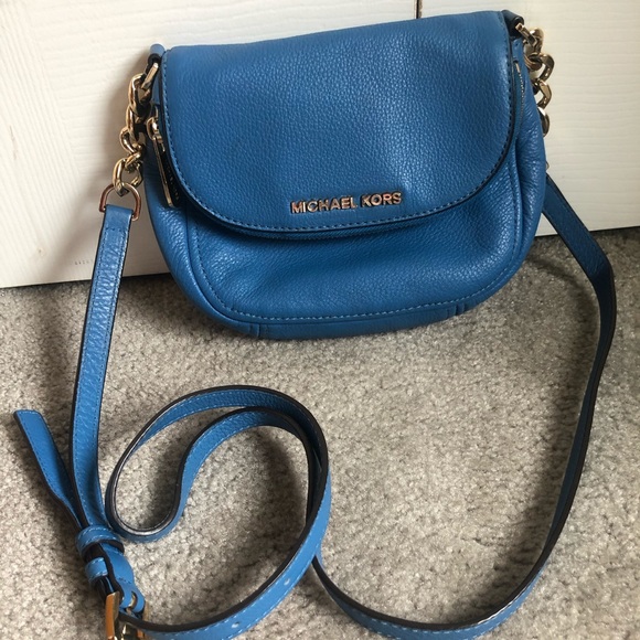 Michael Kors Crossbody - Picture 2 of 3